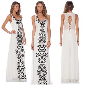 NWT! Tularosa Orphelia Applique Maxi Dress